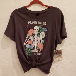 Vibe N Grow Wild and Free Short Sleeve T Shirt with Knot Tie Front